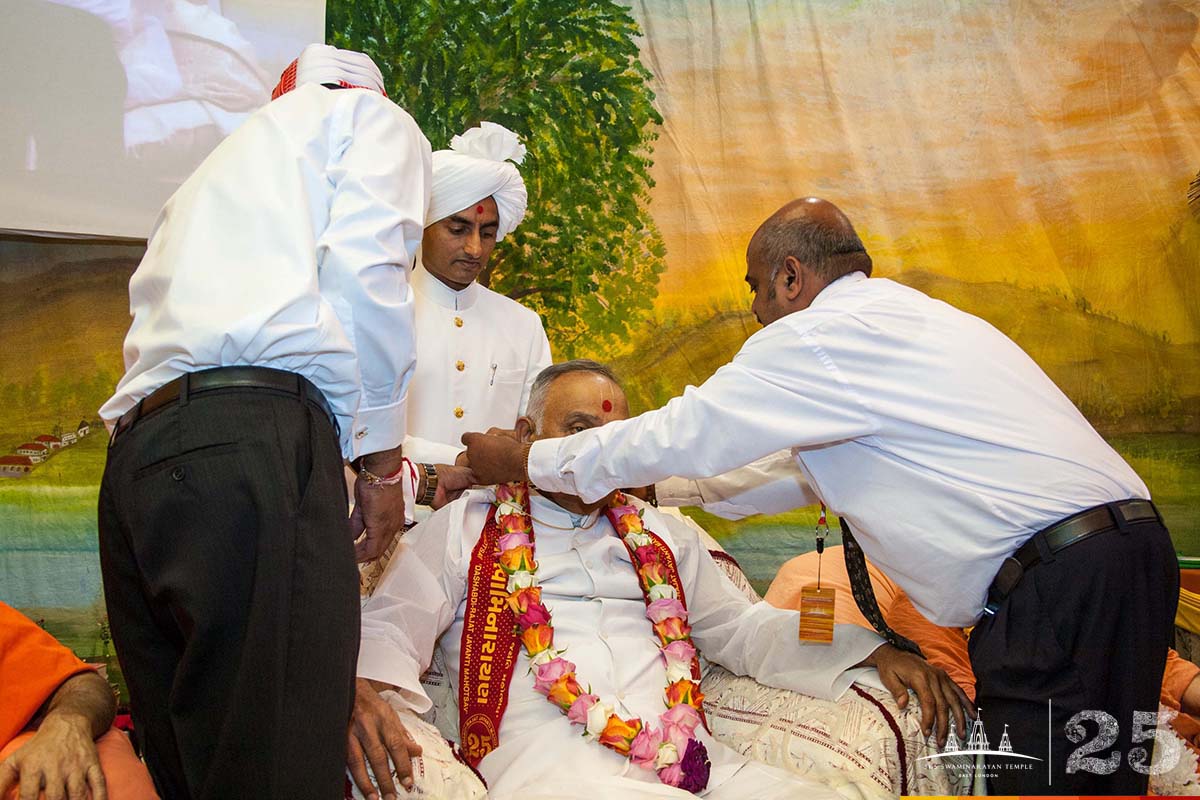 ©1987-2017 SKS Swaminarayan Temple East London